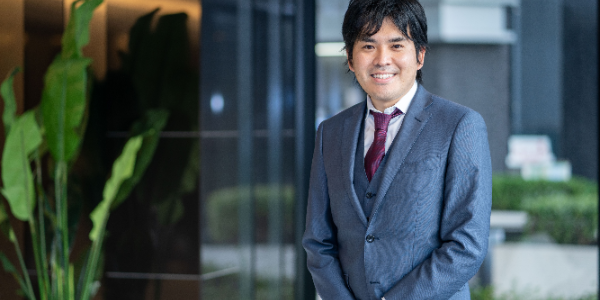 常にお客様の方を向き続ければ、結果は自ずとついてくるー　山根 陽介税理士の成功事例